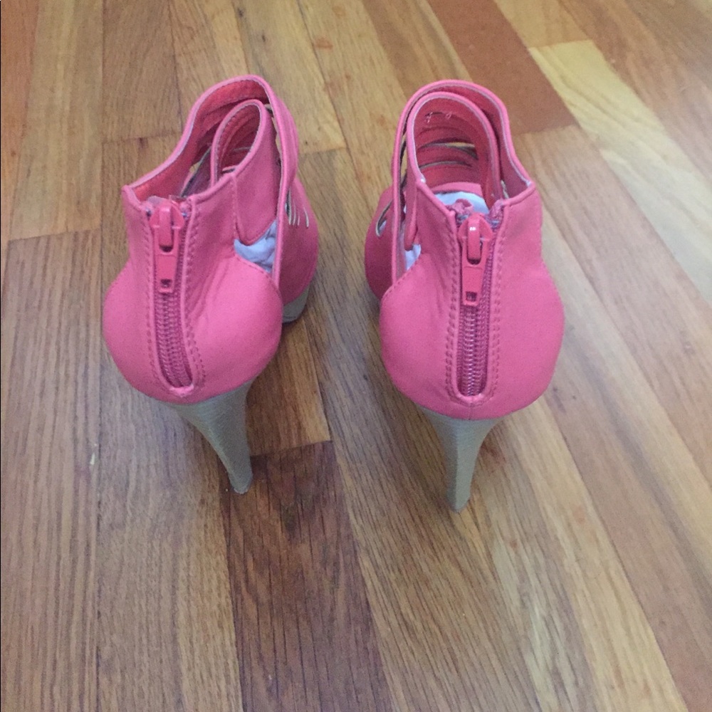 Pink shoes - Picture 4 of 6